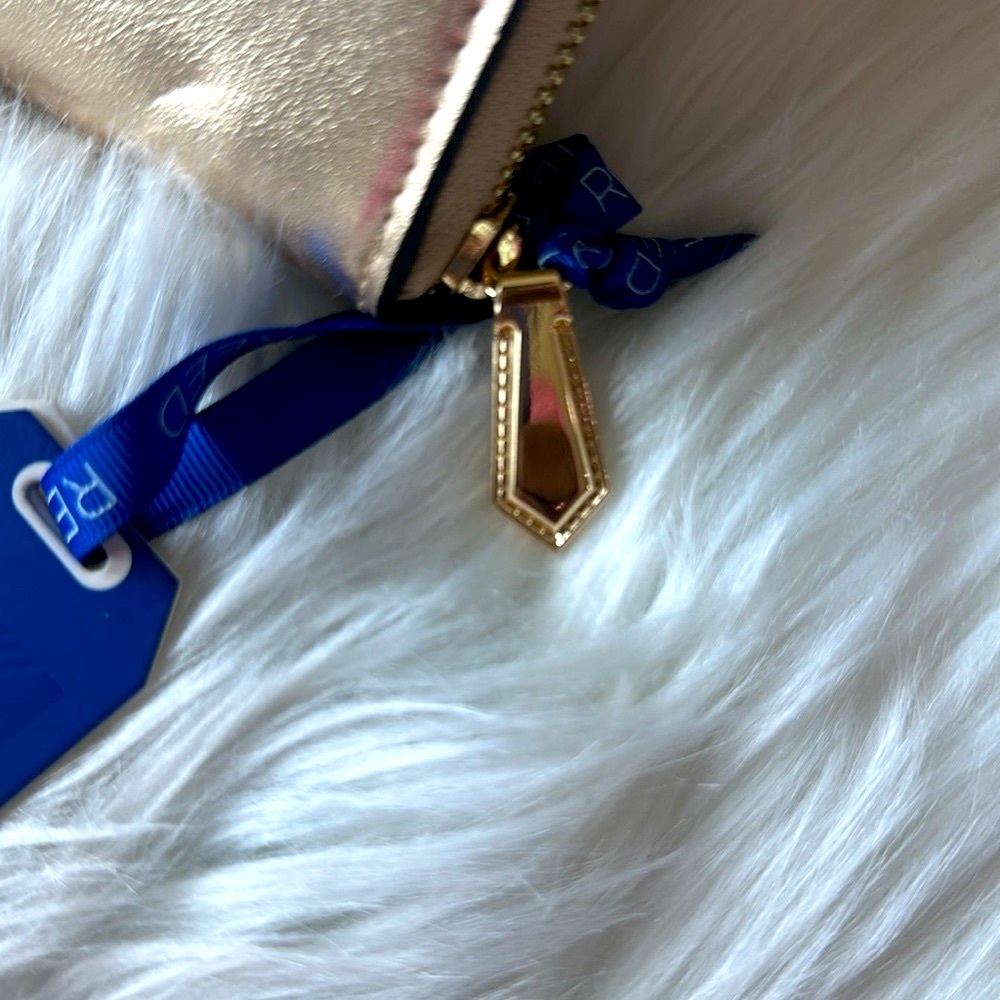 Reed Gold Wallet And Initials R Keychain - Picture 5 of 12